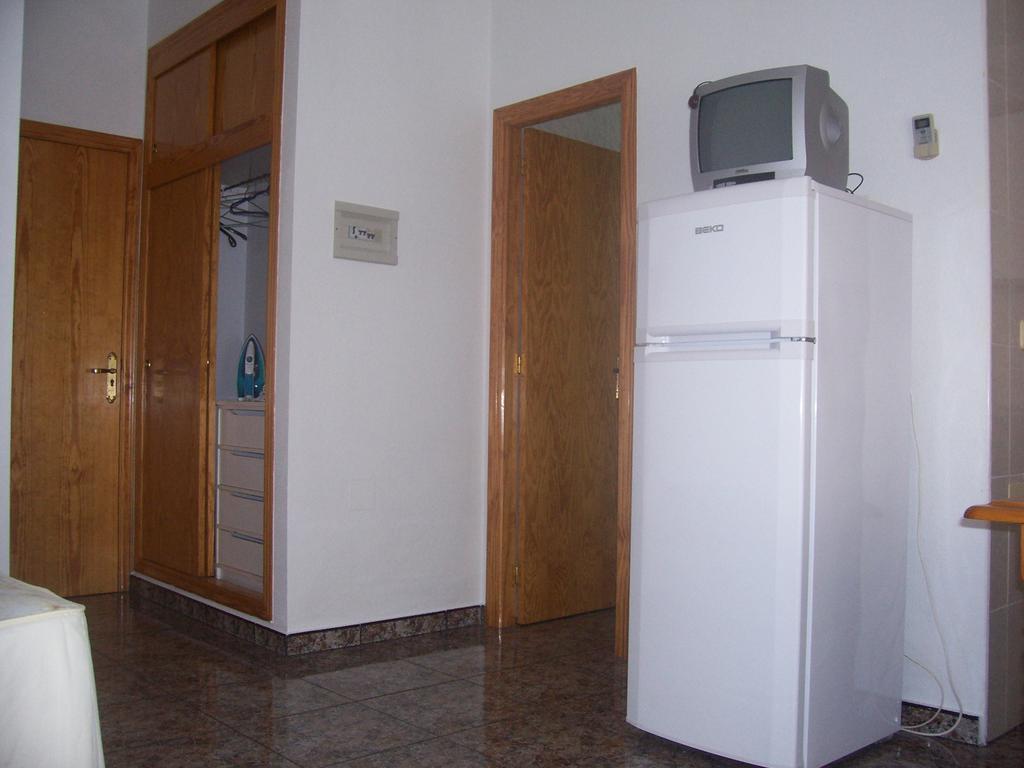 Apartamentos Berlin San Pedro del Pinatar Chambre photo